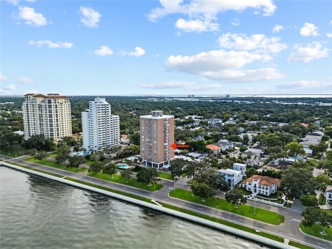 Building Photo - 4015 Bayshore Blvd