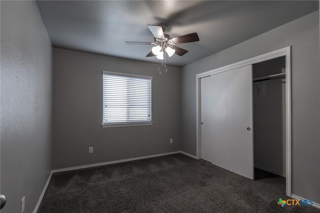 Building Photo - 2305 Vicksburg Ln