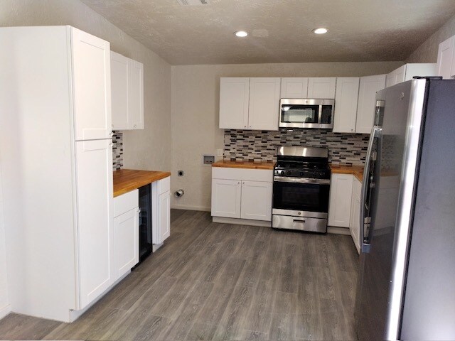 Building Photo - 580 Chula Vista St