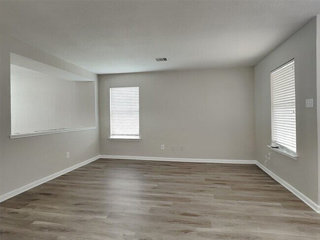 Building Photo - 22110 Orchard Dale Dr