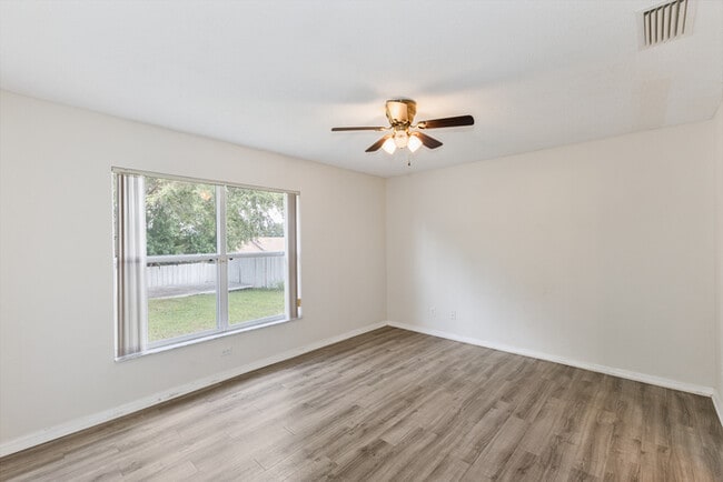 Building Photo - 13219 Pinyon Dr
