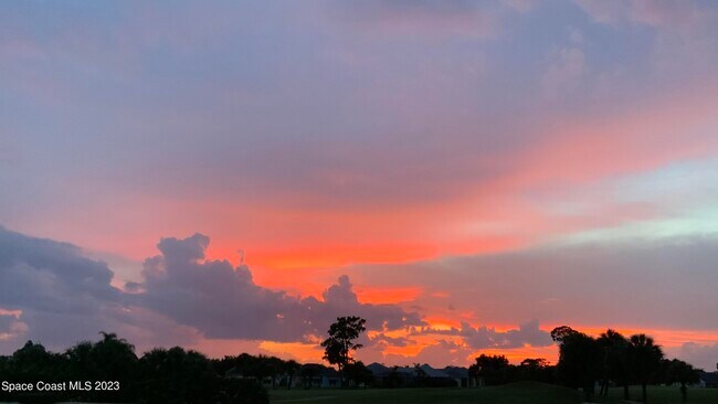 Building Photo - 877 N Hwy A1A