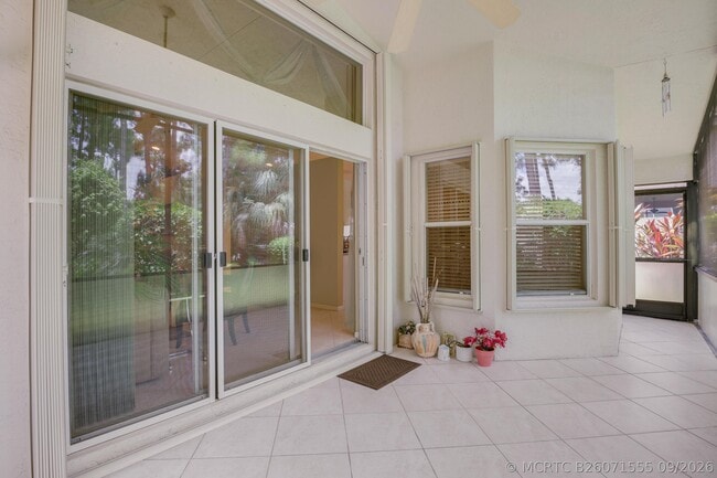 Building Photo - 6519 Lucaya Ave