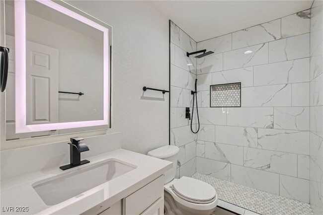 Building Photo - 4330 Sandy River Dr