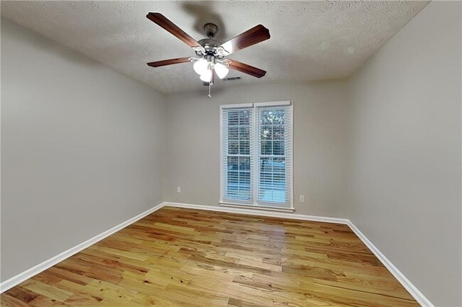 Building Photo - 1828 Danbury Ct