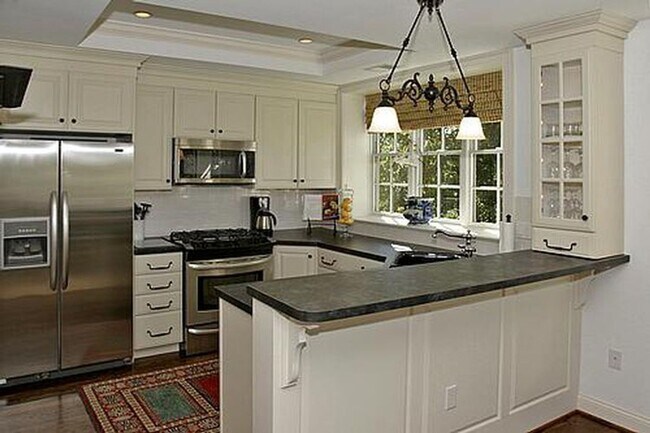 Building Photo - 701 S 7th St