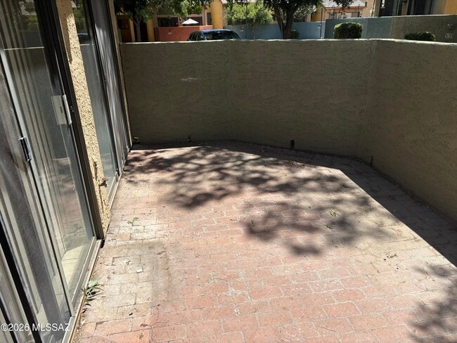 Building Photo - 3120 E Corte De La Raqueta