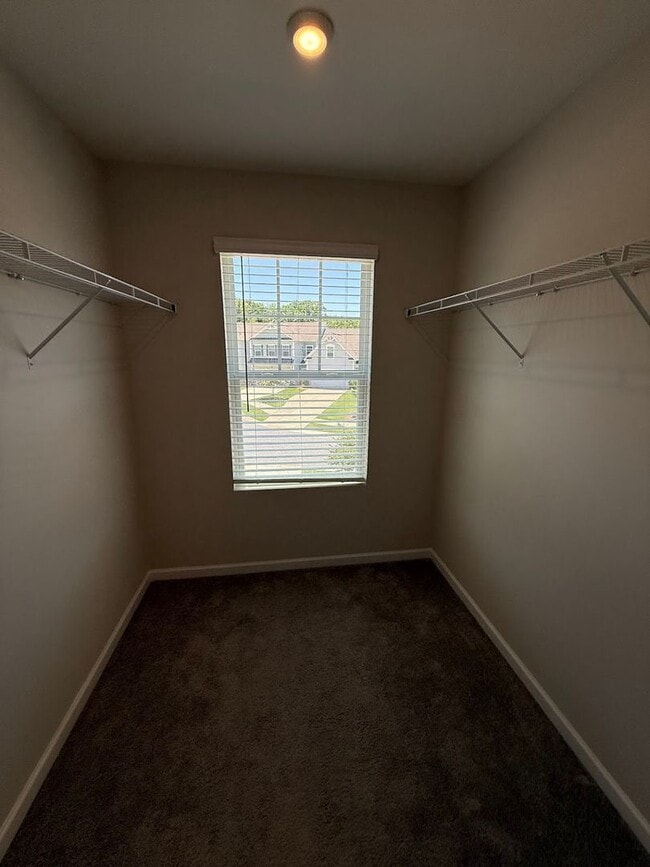 Building Photo - Updated 3 Bedroom Townhome with Harrisburg Schools