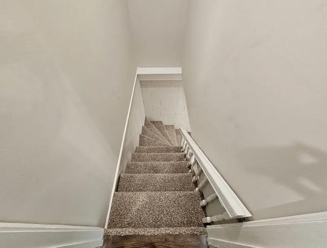 Building Photo - 105 Mayme Ct