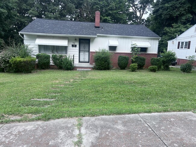 Primary Photo - 501 Ashburn St
