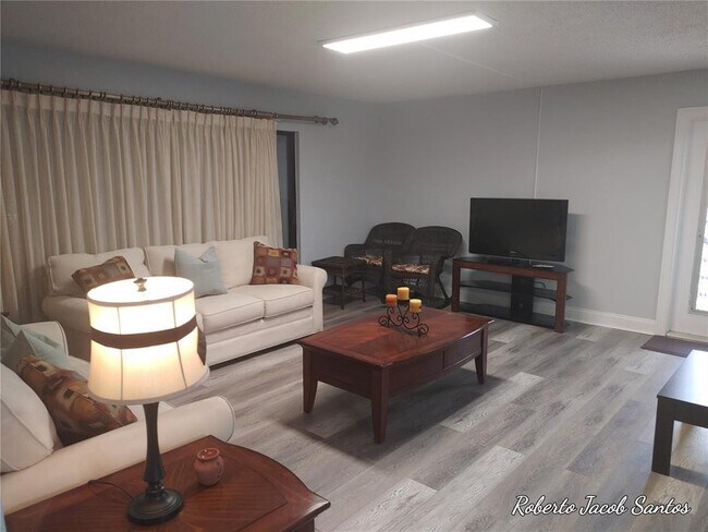 Building Photo - 524 Osprey Dr