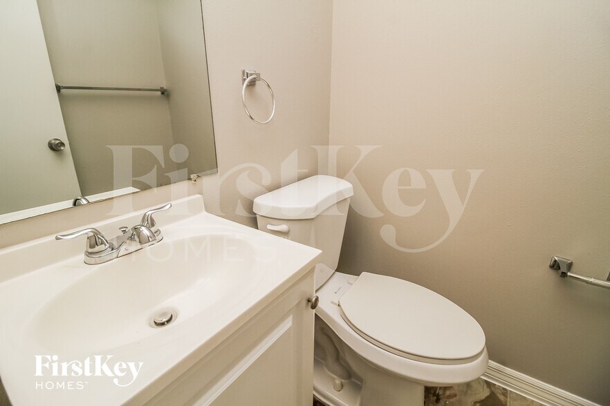 Building Photo - 602 Brunswick Terrace