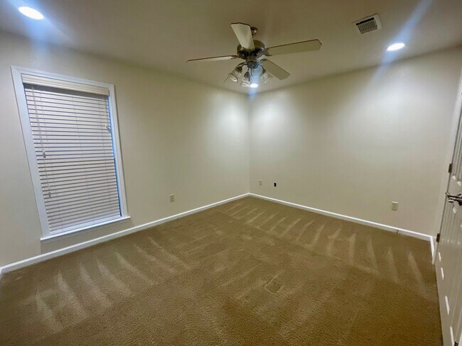 Building Photo - Great home for rent!