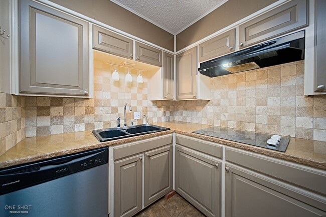 Building Photo - 4613 N 2nd St