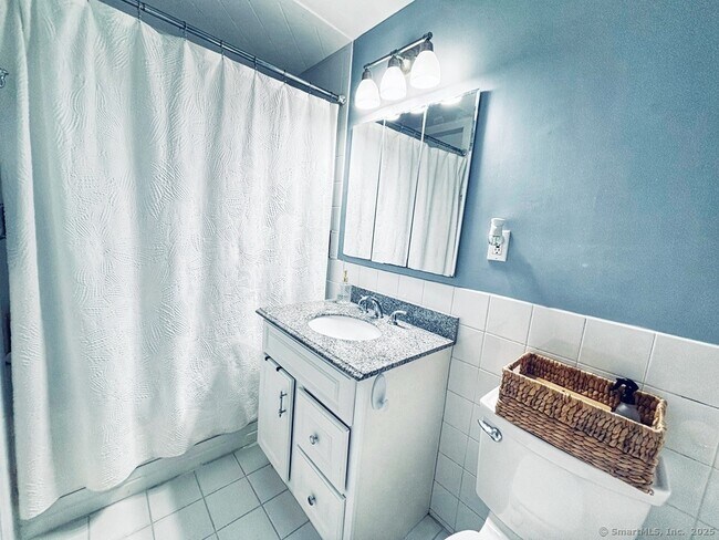 Building Photo - 43 Kent Hills Ln