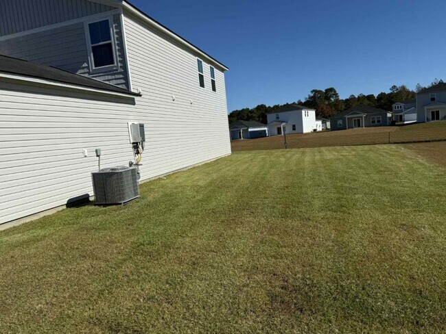 Building Photo - 1055 Sentinel Ct