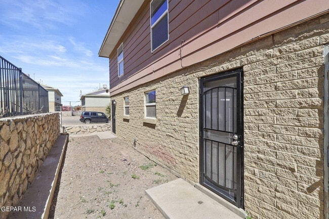 Building Photo - 3702 Keltner Ave