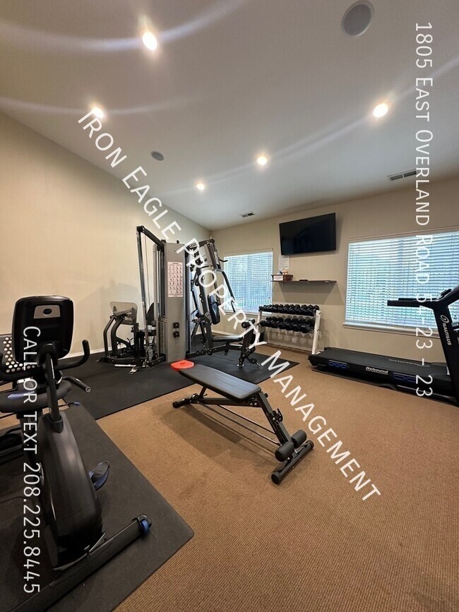 Building Photo - 1805 E Overland Rd