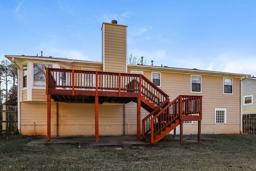 Building Photo - 10897 Morning Dove Dr