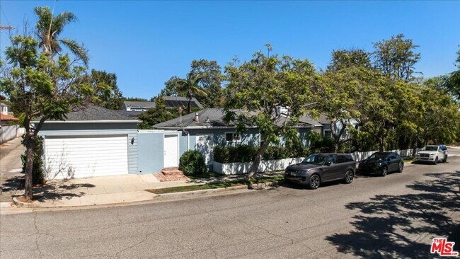 Building Photo - 955 Harvard St
