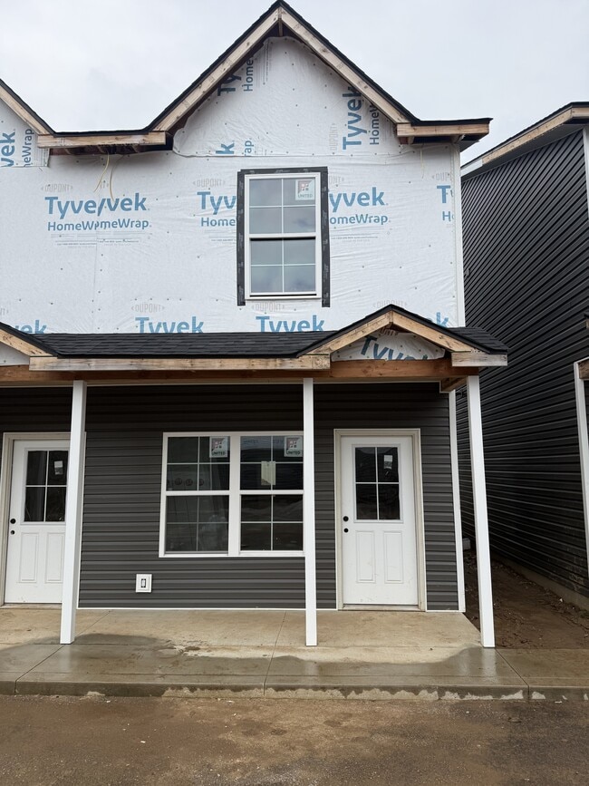 Building Photo - 6290 Davis Creek Rd