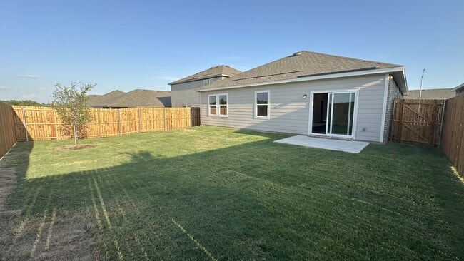 Building Photo - 4944 Redhead Dr