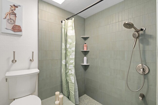 Building Photo - 73947 Saquaro Ct