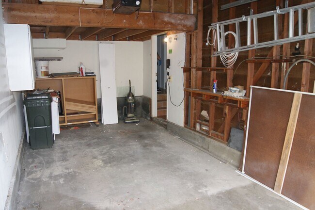 Building Photo - The American River is your backyard! 2 Bedroom 2.5 Bath Townhome