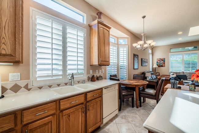 Building Photo - 80571 Hoylake Dr