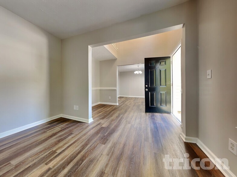 Building Photo - 2794 Evanston Ct