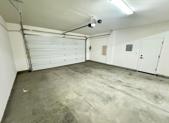 Building Photo - Beautiful home in Springlake!!