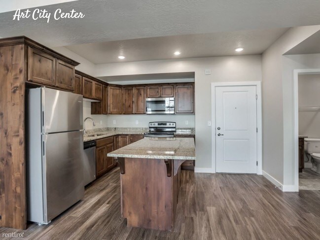 Building Photo - 79 W 900 N