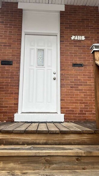 Building Photo - 2311 S Central Ave