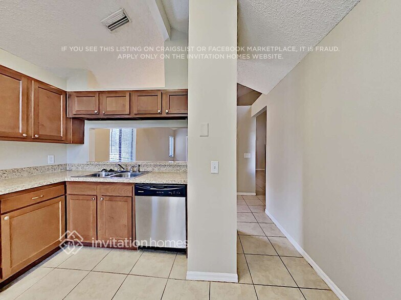 Building Photo - 4319 Barret Ave