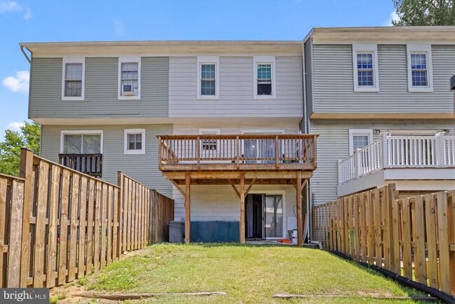 Building Photo - 743 St Michaels Dr
