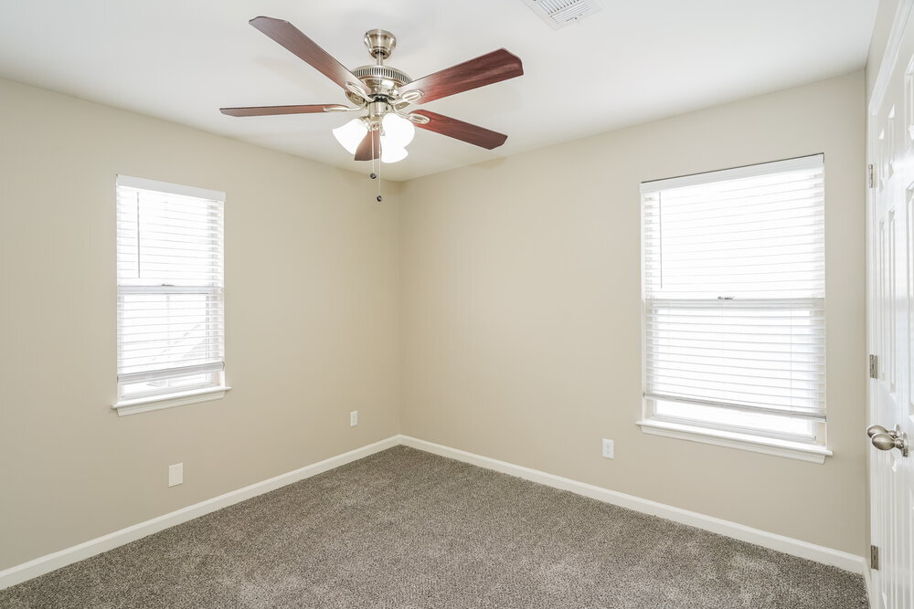 Building Photo - 104 Northlake Dr