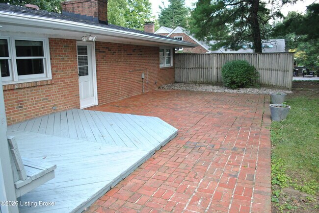 Building Photo - 2706 Lime Kiln Ln