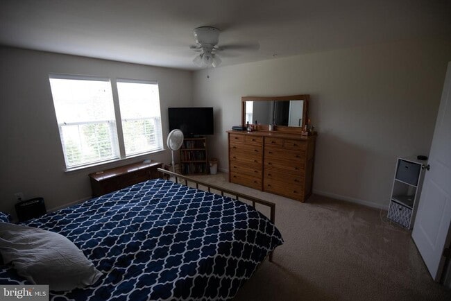 Building Photo - 43754 Winterberry Wy