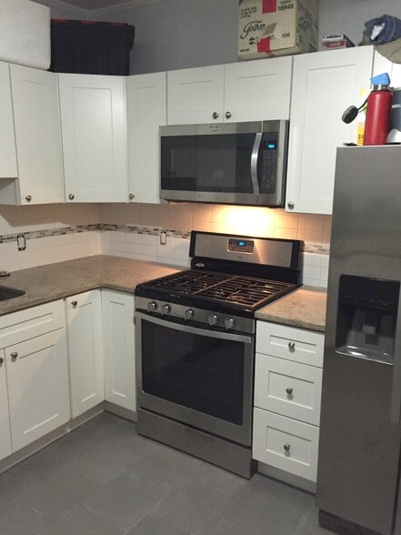Building Photo - 203 Levering St