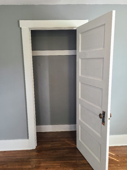 Building Photo - 12 Front St