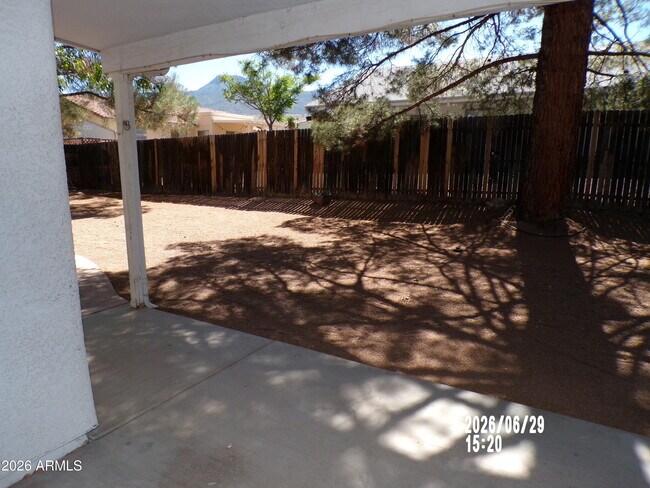 Building Photo - 1460 Lynda Ave