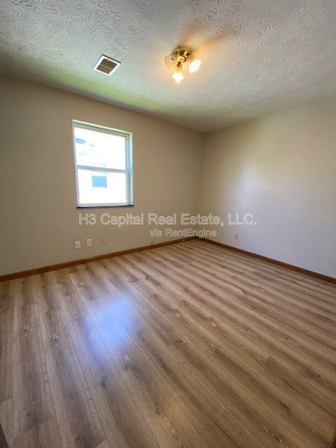 Building Photo - 2011 Harris