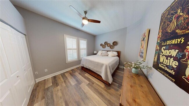 Building Photo - 1230 Wright Cir