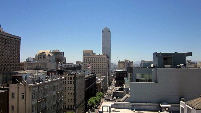 Building Photo - 901 Bush St