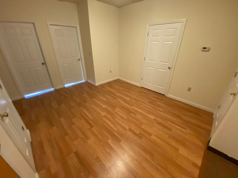 Building Photo - 80 Essex St