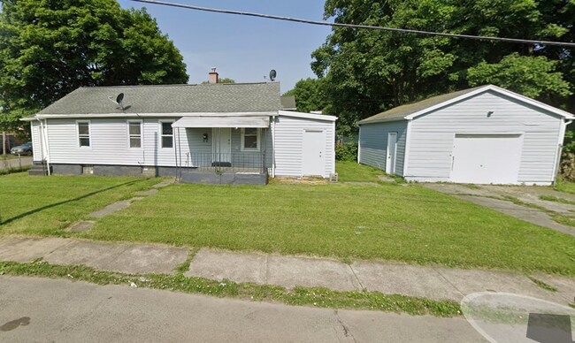 Primary Photo - 12 Syke St