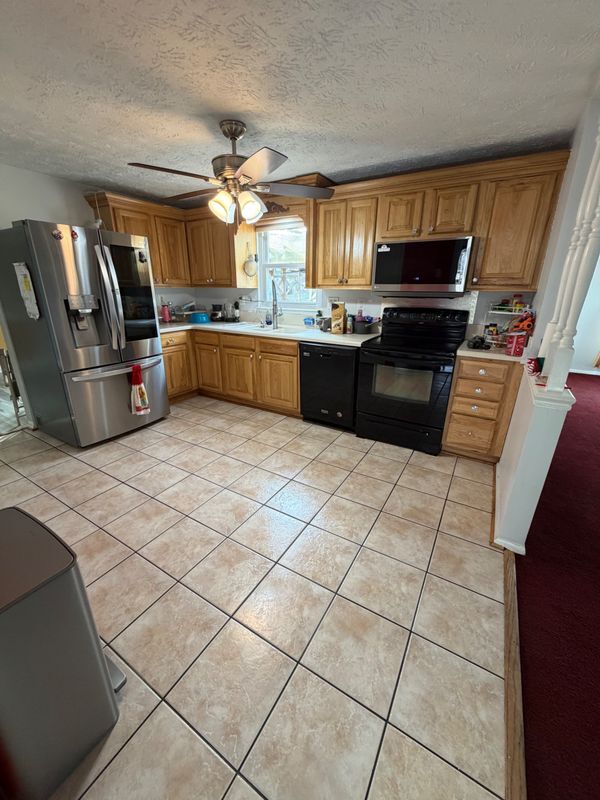 Building Photo - 10244 Farmington Ct