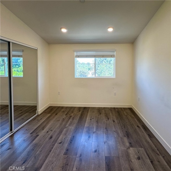Building Photo - 14019 Vanowen St