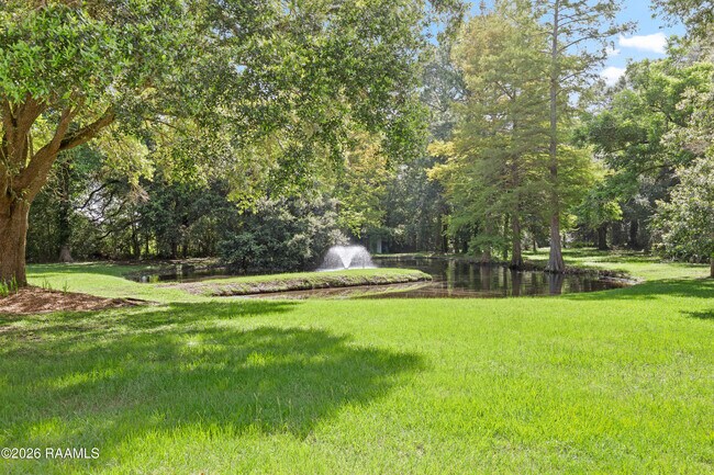 Building Photo - 2407 E Broussard Rd