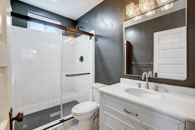 Building Photo - 1706 Sherman Ave